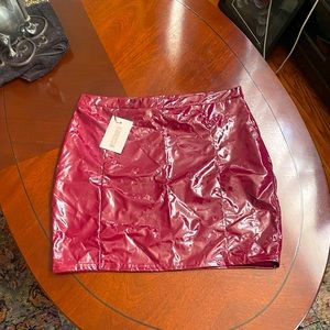 MISSGUIDED RED VINYL SKIRT